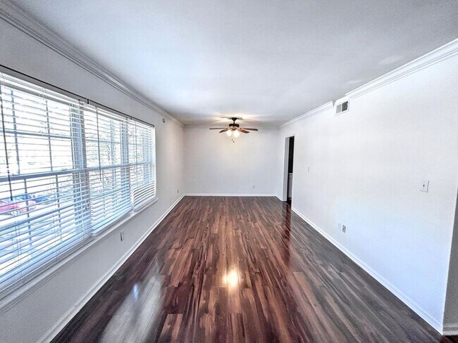 Photo - 2086 Montreat Cir