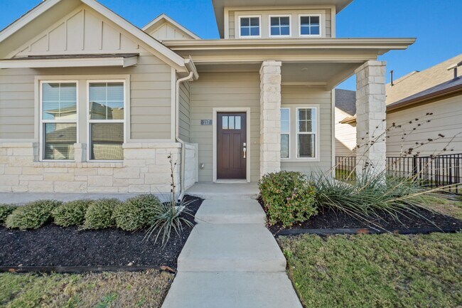 Photo - 217 Pinnacle Ln