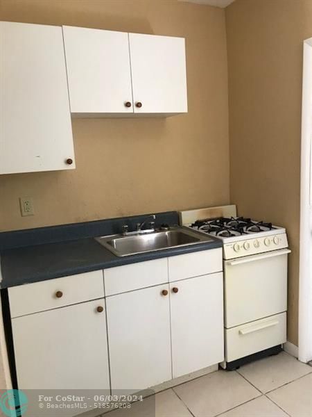 Photo - 724 Truman St