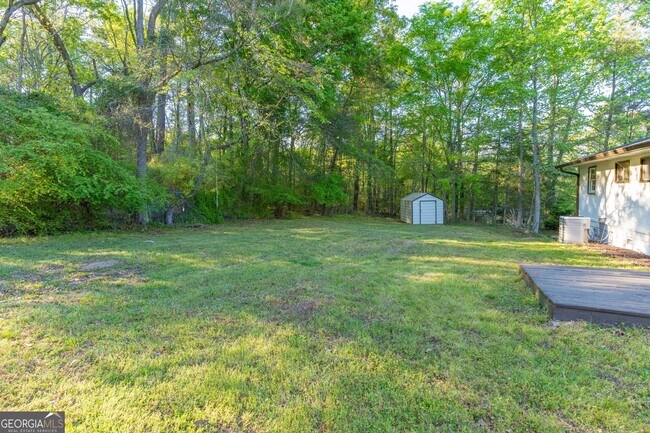 Photo - 2290 Pinetree Ln NE