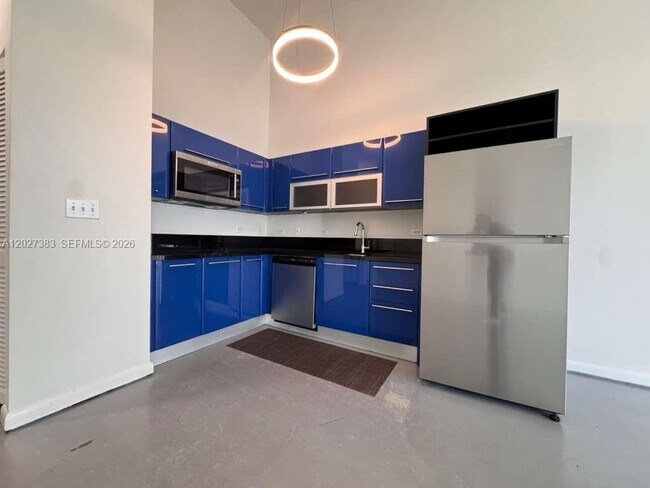 Photo - 253 NE 2nd St Unidad 324