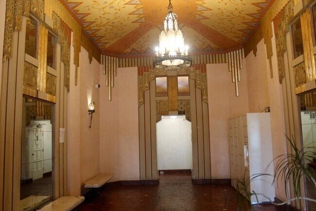 Photo - 1080 Eddy Street Apartments