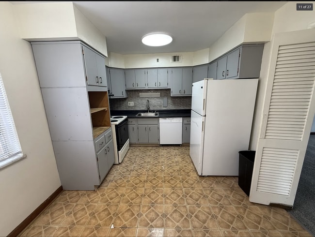 Photo - Elm park Unit 1