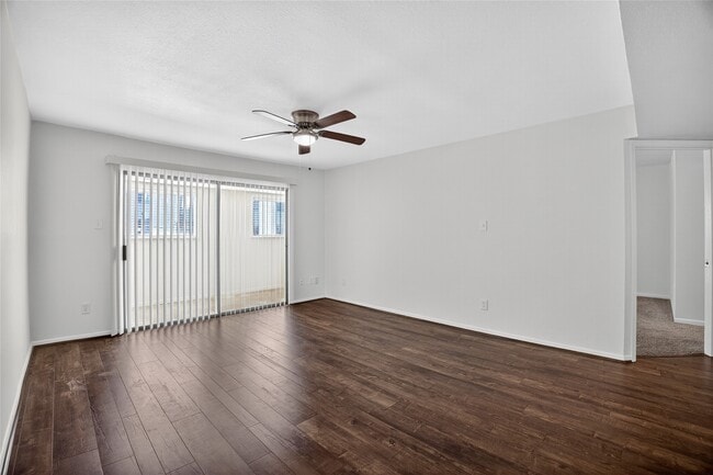 Photo - 8527 Hearth Dr Unit 32