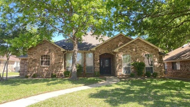 Building Photo - 2709 Serenade Ct