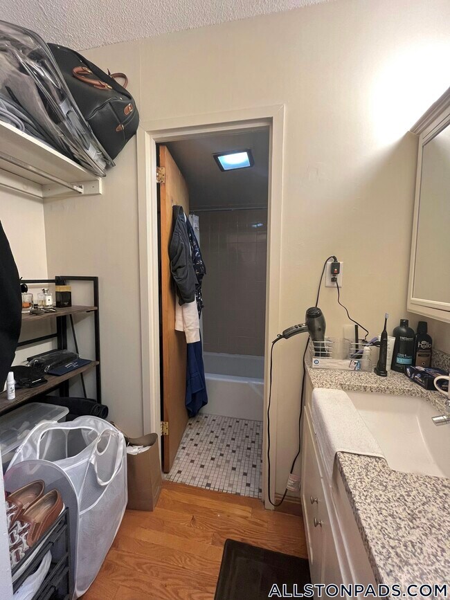 Photo - 1110 Commonwealth Ave Unidad 203