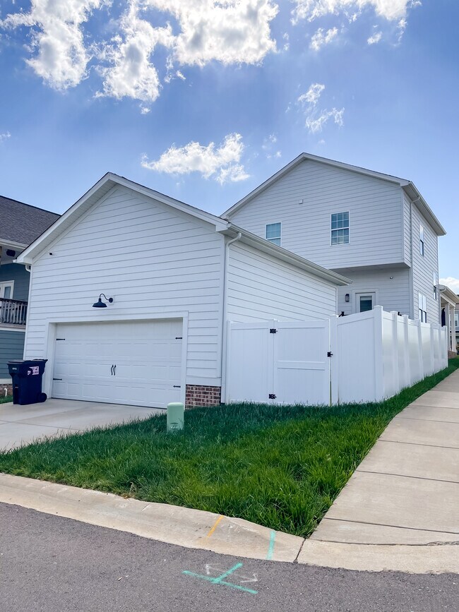 Photo - 1398 Hicks Edgen Rd