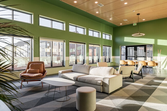 Building Photo - New Page