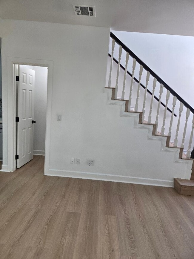 Photo - 418 E Hardy St