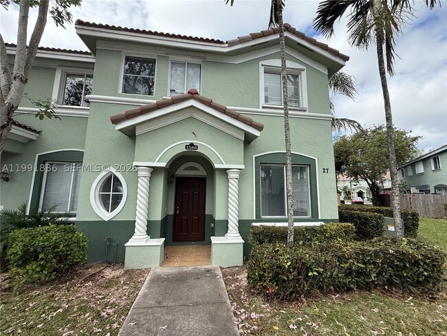 Building Photo - 1586 SE 27th Ct Unit 178