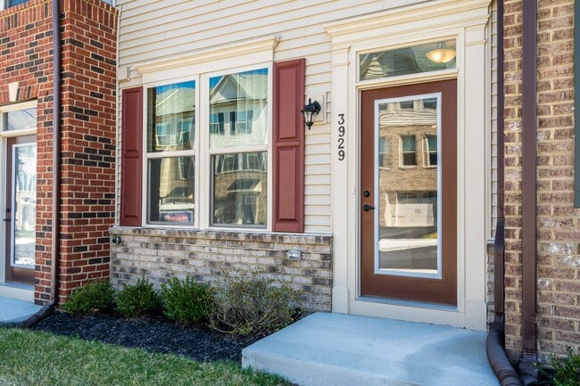 Photo - 3929 Small Roundtop Rd