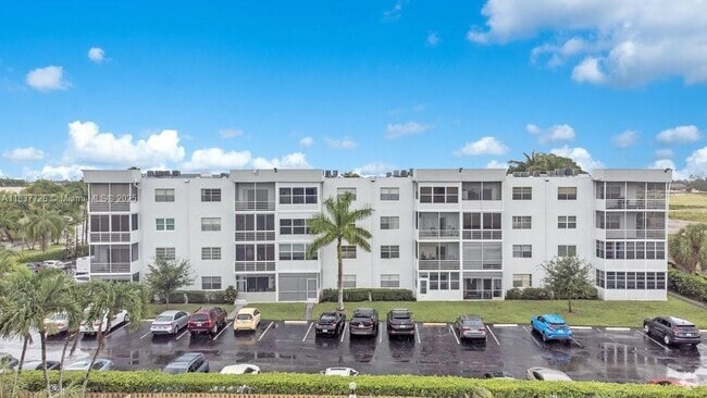 Building Photo - 2998 Sunrise Lakes Dr W Unit 414 Rental