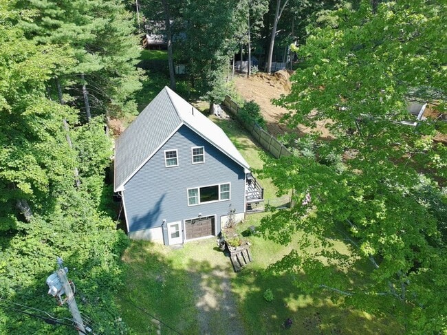 55 Circle Dr