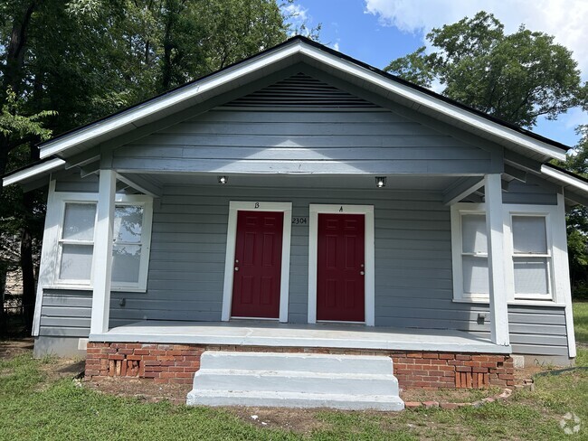 Building Photo - 2304 Palestine St Unit A Rental