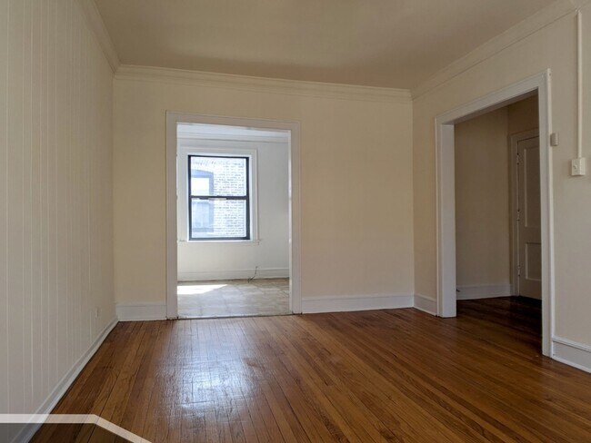 Photo - 2332 N Spaulding Ave Unit 1A