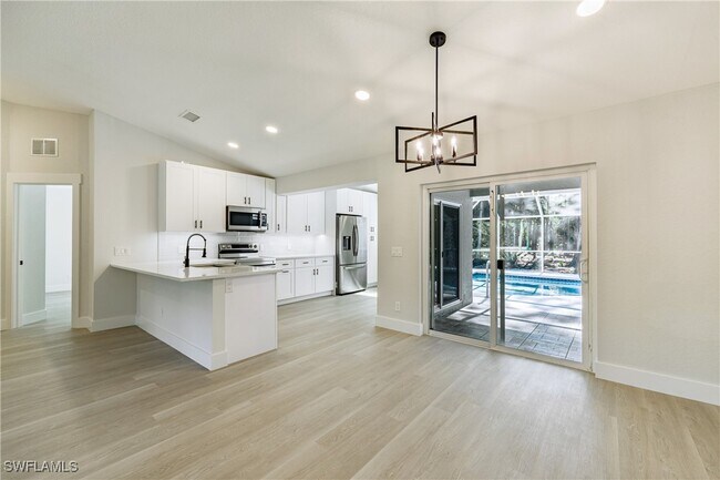 Photo - 390 20th Ave NW