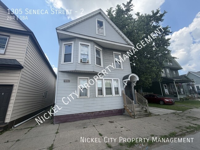 Building Photo - 1305 Seneca St Unit 2
