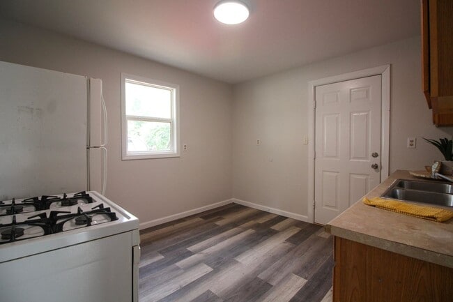 Photo - Cute 2-bedroom 1-bath home in Russellville!