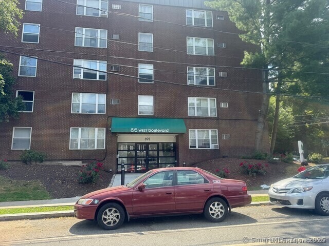 Building Photo - 873 West Blvd Unit 417 Rental