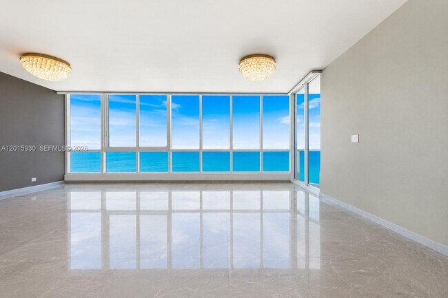 Building Photo - 100 South Pointe Dr Unit 2506