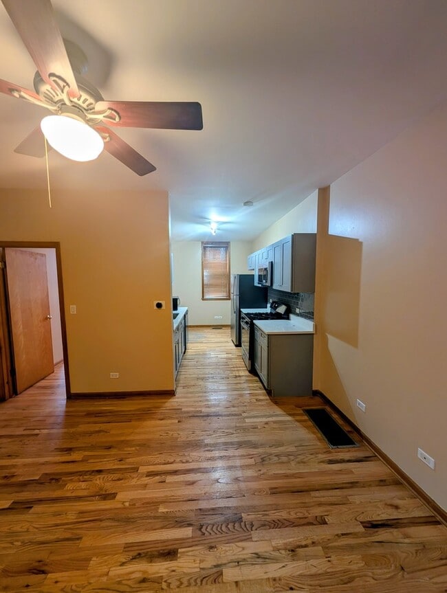 Photo - 1852 W Thomas St Unit CH1