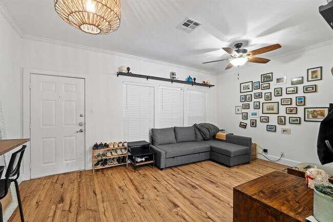 Photo - 2804 Rio Grande St Unit 206