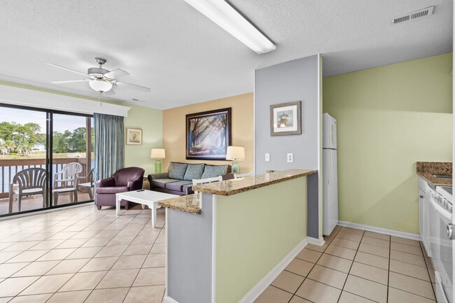 Building Photo - 1639 Sedgefield Dr