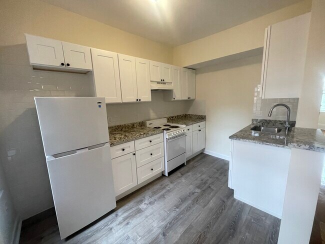 Photo - 1400 Commonwealth Ave Apartamentos