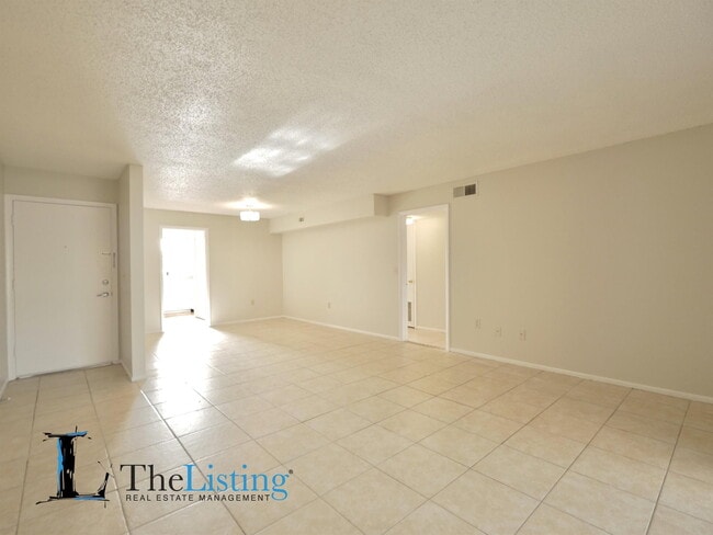 Photo - 408 Banyon Tree Cir Unit Apt 100