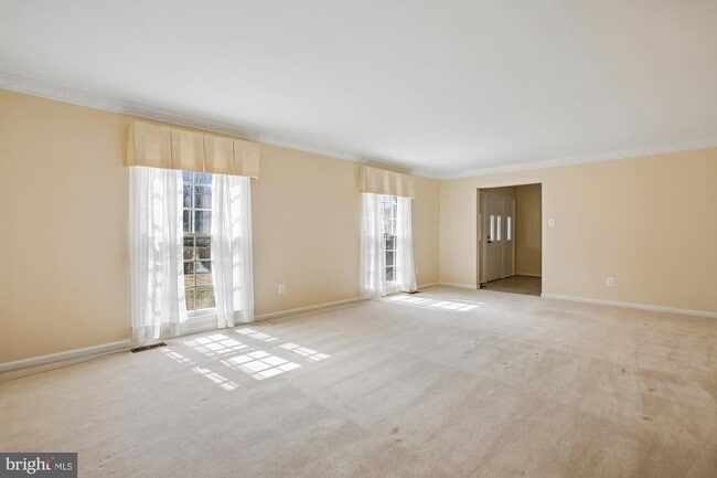 Photo - 6604 Tina Ln