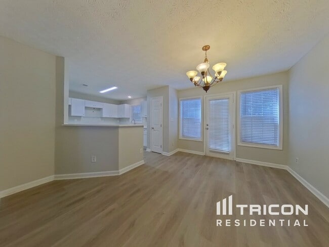 Photo - 3012 Nature Pass