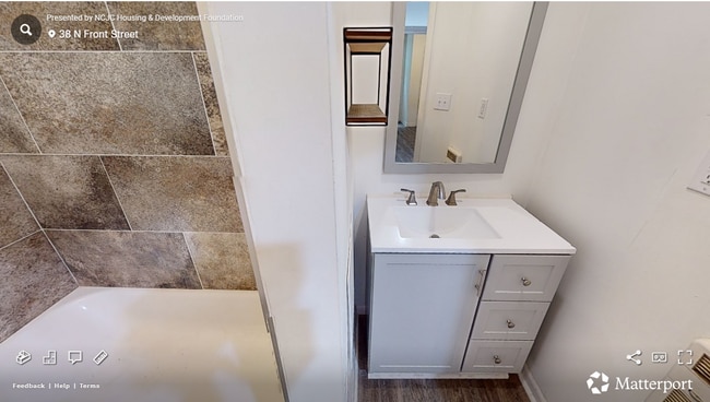 Photo - 36-38 N Front St