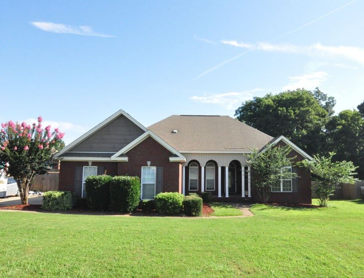 Available 8/1/2025 - Available 8/1/2025 House