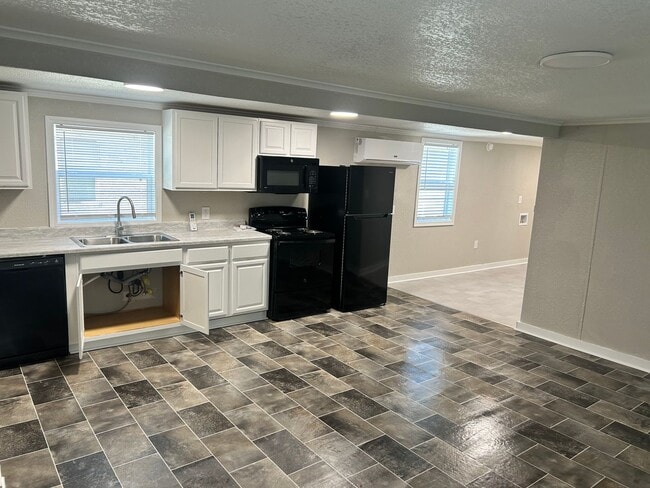 Building Photo - 3706 Griffin St Unit Apt A