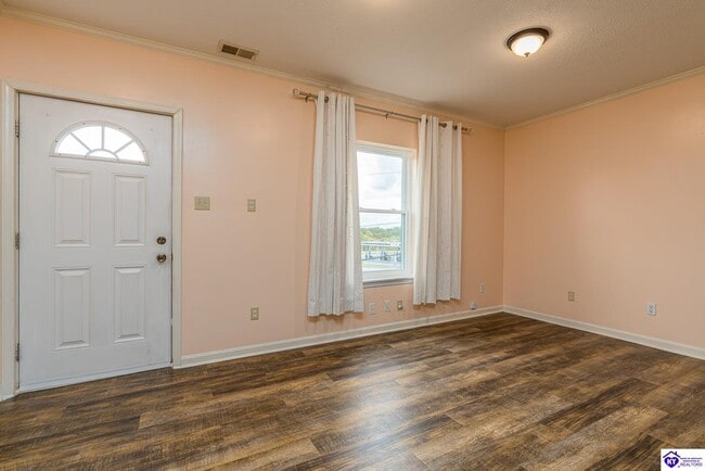 Photo - 169 W Vine St