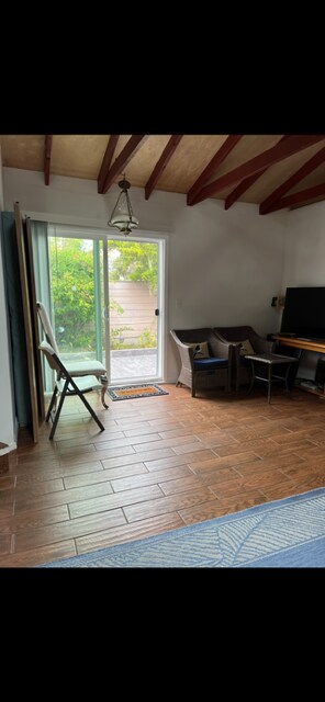 Photo - 920 Hillcrest Ct