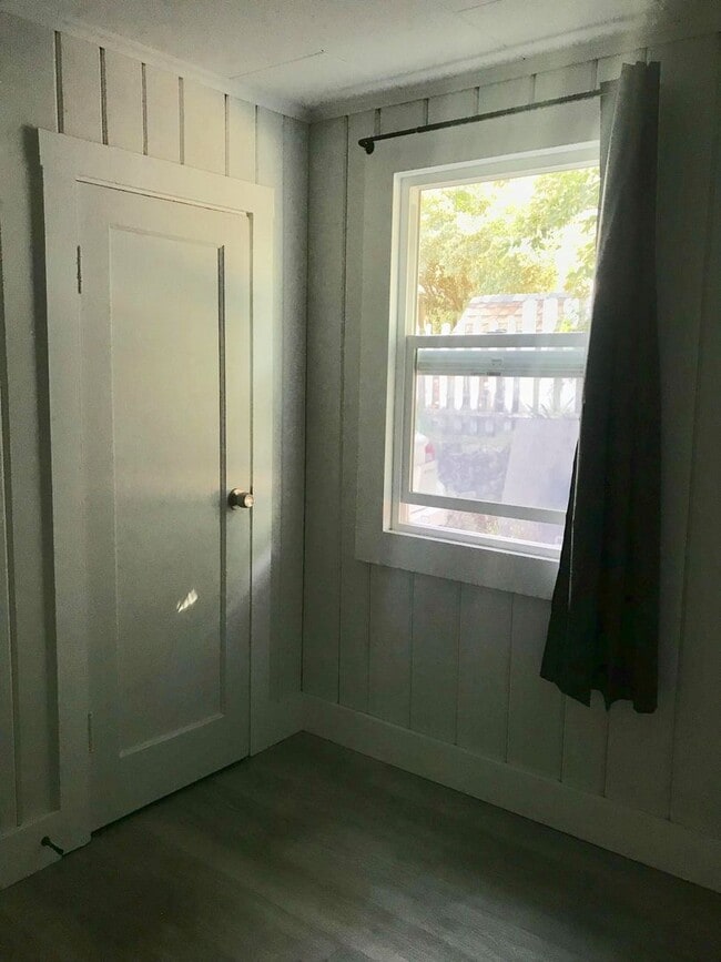 Photo - 115 N Jackson St Unit E