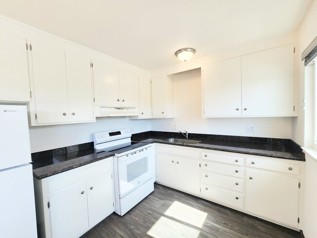 Photo - SANJ175 Unit C