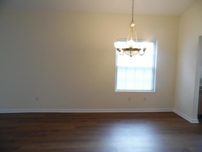 Photo - 3005 Roundway Down Ln