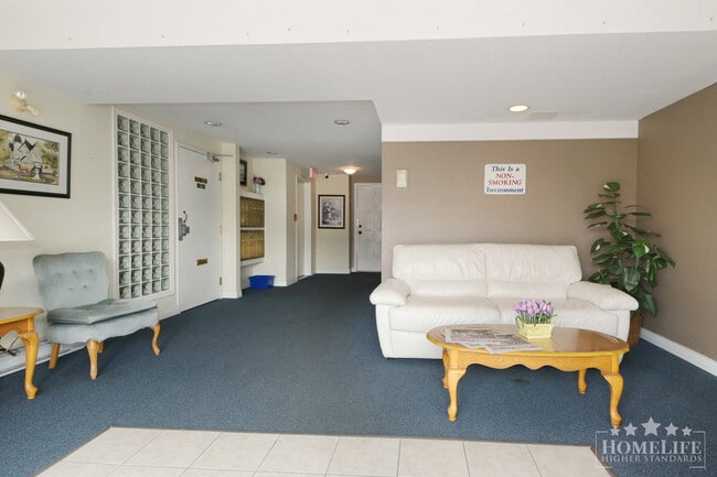 Spacious Top Floor Two Bedroom Condo with Unobstructed Mountain Views