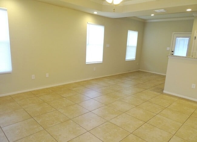 Photo - 7054 Lakeview Dr Unit #101