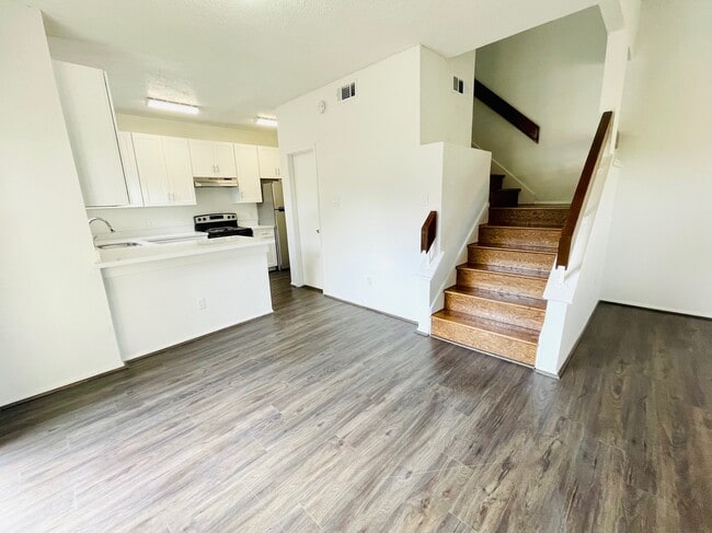 Photo - 2710 Grants Lake Blvd Unit A1