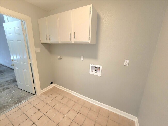 Photo - 5920 Arncliffe Dr