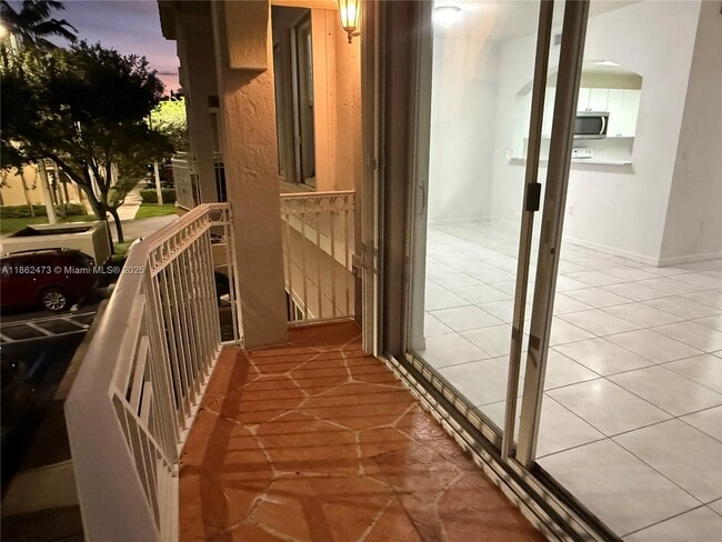 Photo - 8956 W Flagler St Unidad 208