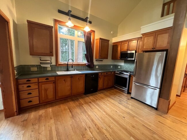 Photo - Herrera / Farrow (741 Ellwood Drive) Unit A