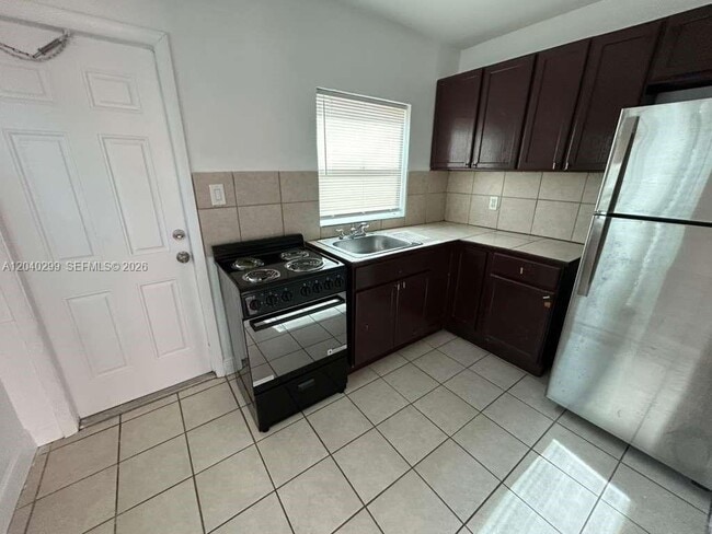 Photo - 2316 Madison St Unit 31