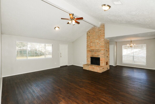 Photo - 15826 Beechnut St