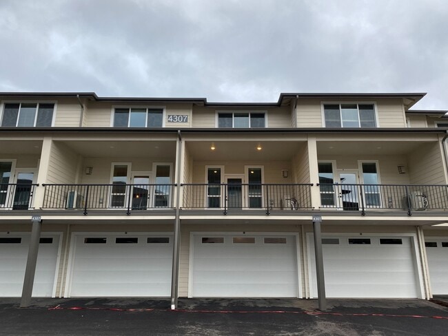 Large decks with 2 car garages