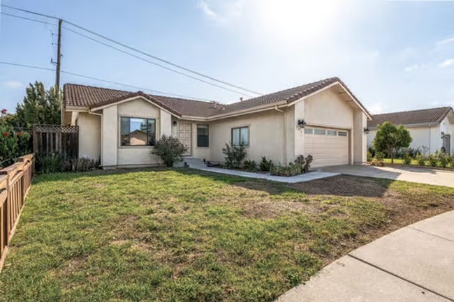 161 Bender Cir