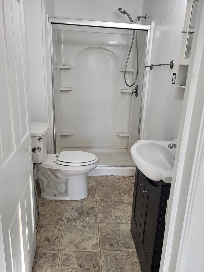 Photo - 113 N Church St Unit apartment